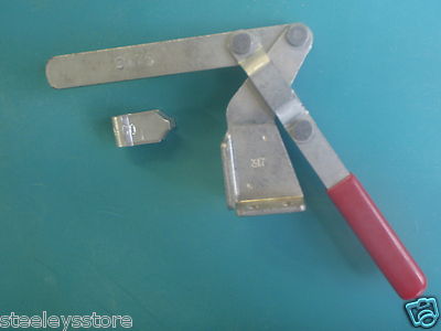 Model 317-S Destaco Hold Down Action Clamp 375  lb Max, Hndle moves 60° bar 185°