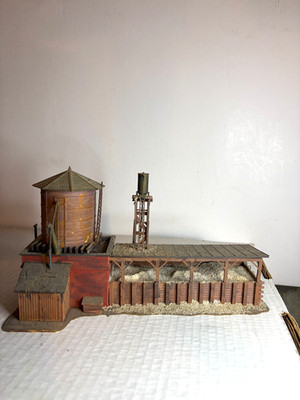 UNKNOWN  Sand Bin, Tower  & House Building Built=up H.O. 1:87