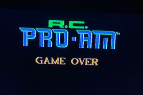 R.C. Juego Nintendo PRO-AM 1988 + Probado y Funcionando Aut&eacute;ntico Carrito NES De Colecci&oacute;n!