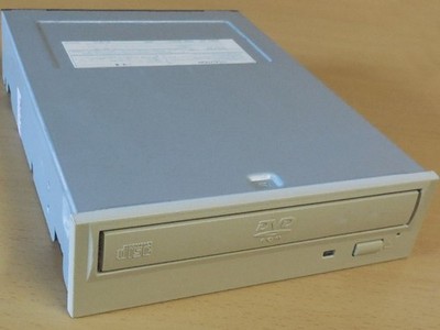 Toshiba SD-M1502 CD DVD ROM Laufwerk ATAPI IDE vergilbt Bose Media Center* L335