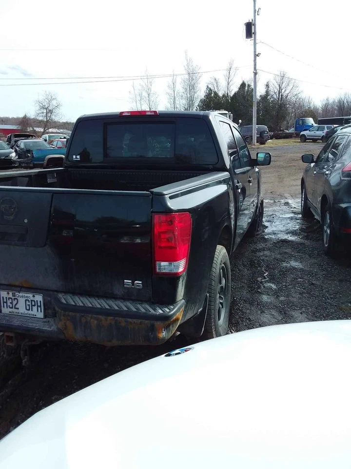 Used Air Cleaner Assembly fits: 2007 Nissan Titan Grade A - Image 2 of 4