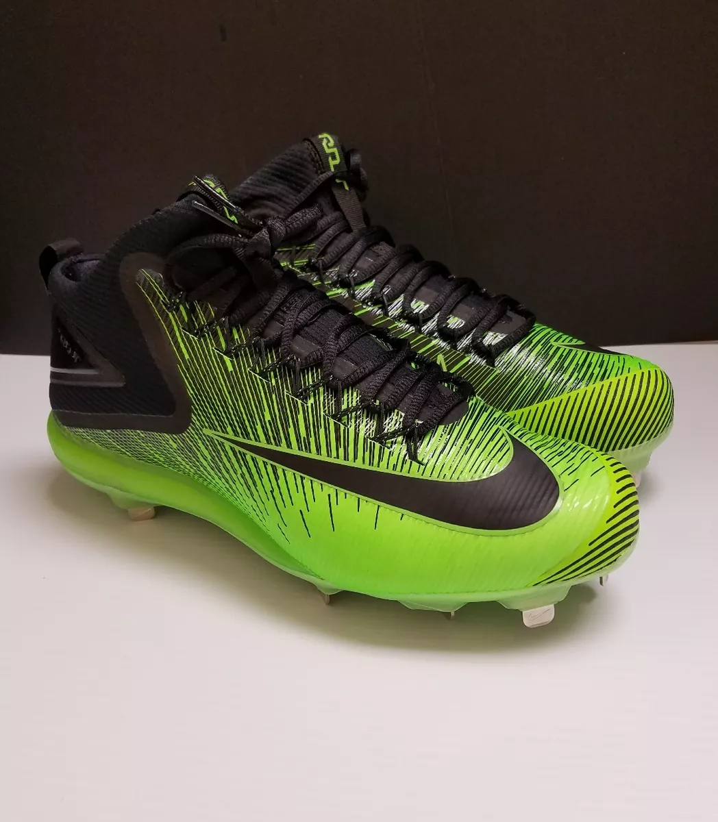 Green nike cheap baseball cleats