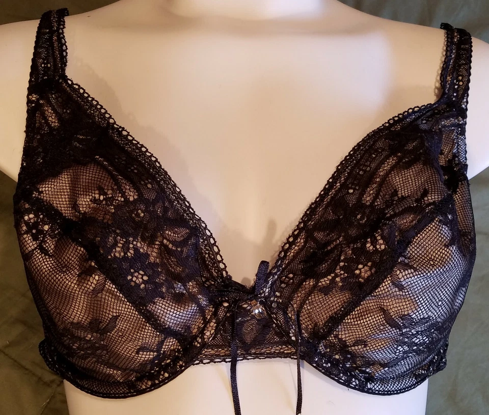 Sujetador Fayreform F73-9117 con aros copa suave encaje negro con forro dorado 36D Foto 2 de 4