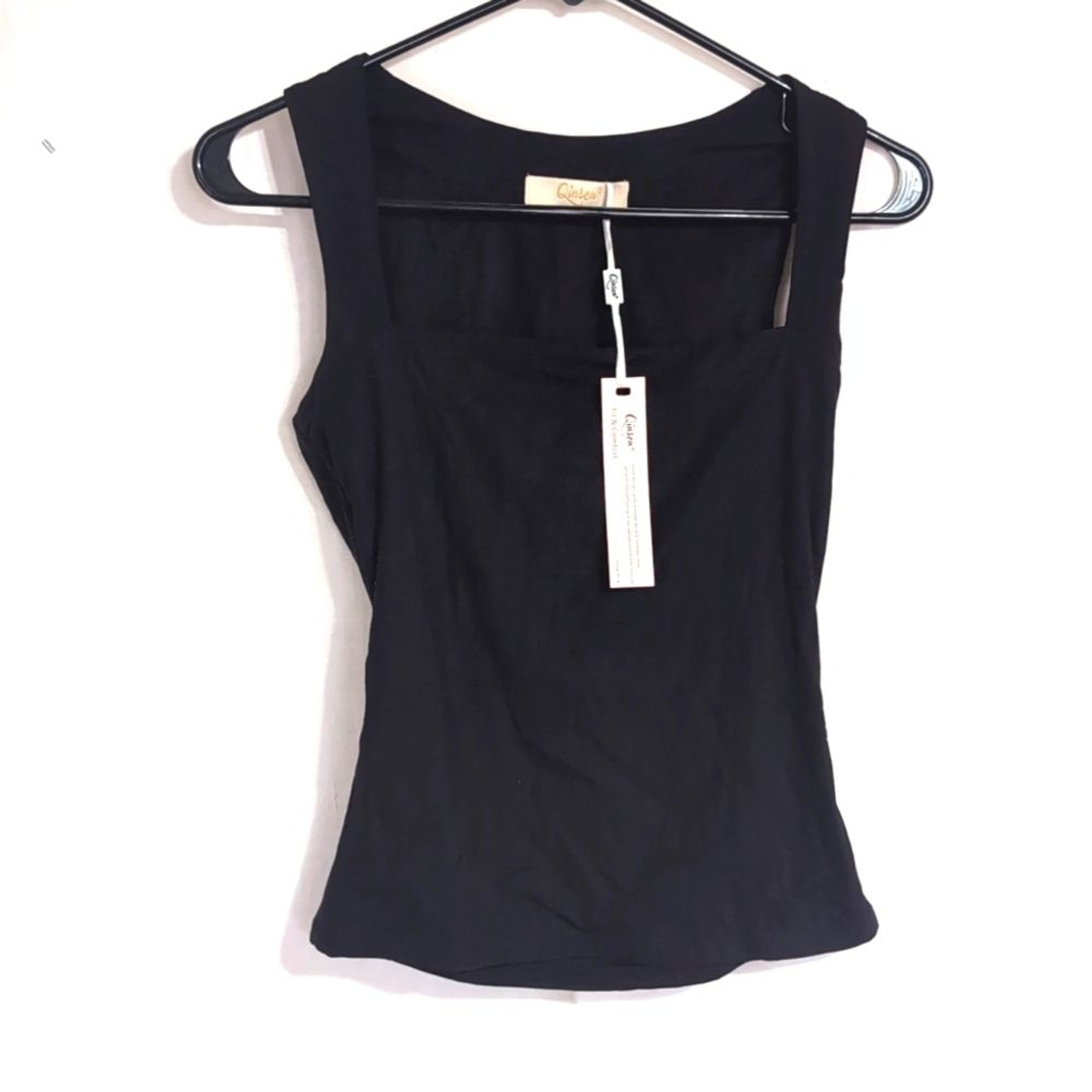 Qinsen Black Square Neck Sleeveless Blouse Size Medium New with Tags