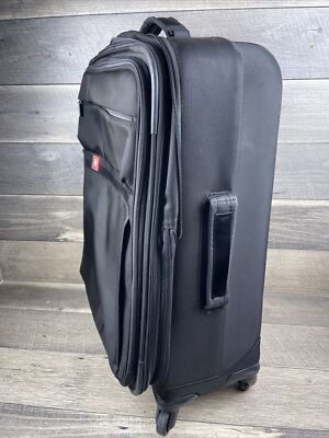 Victorinox Werks Traveler 4.0 WT Upright 27” Expandable Suitor