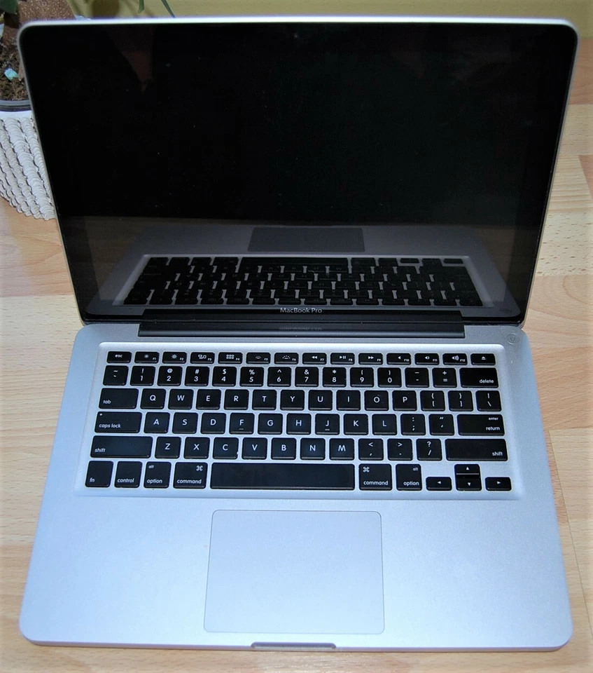 Apple Notebook - Image 2 of 3