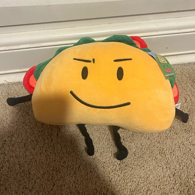 *RARE 2024 VER NEW CONDITION DISCONTINUED PLUSH* Taco Inanimate insanity NWT