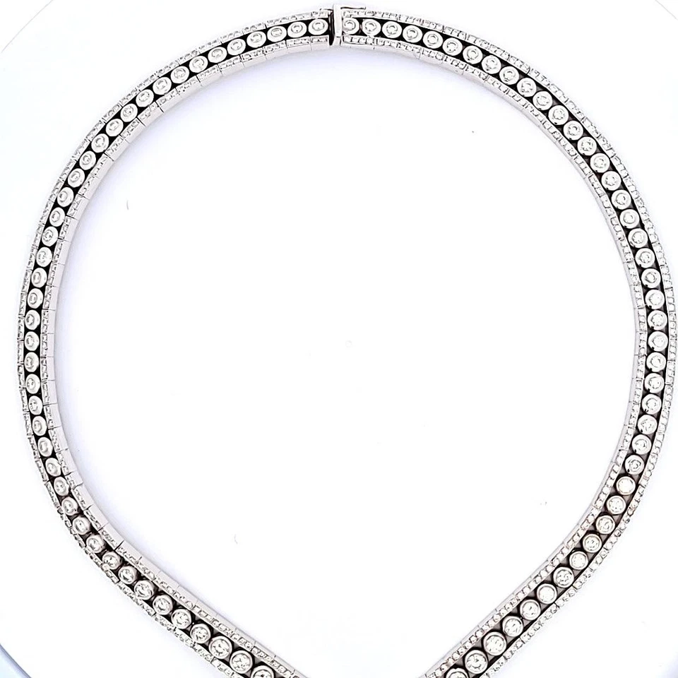 Collar llamativo vintage de platino con diamantes I VS1 redondo brillante de 20,26 quilates Foto 4 de 4
