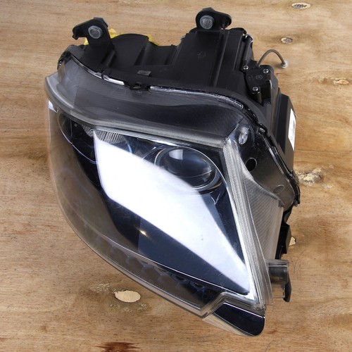 Genuine Maserati Right Front Headlight Assembly OEM 263403 - Picture 1 of 2