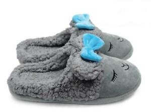 Ladies Plush Flannel Slippers Printed with Soft Foam Non Slip Bottoms 