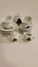 Vintage Miniature Porcelain Child's Tea Set Christmas Tree 17 Piece Pre-owned