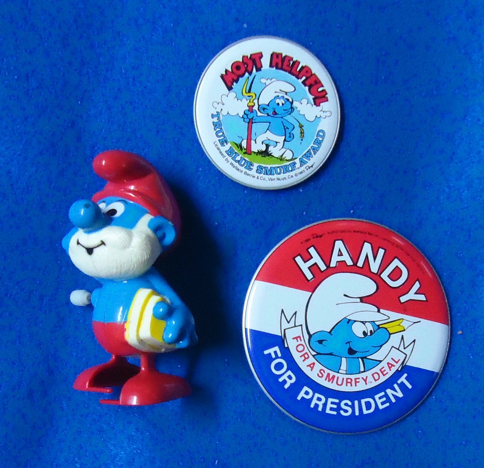 Vintage 1982 Galoob Papa Smurf Wind-up toy and two buttons