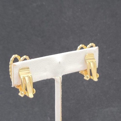 Vintage Clip on Earrings Textured Gold tone Rhinestone Drop 3/4" - Picture 10 of 12