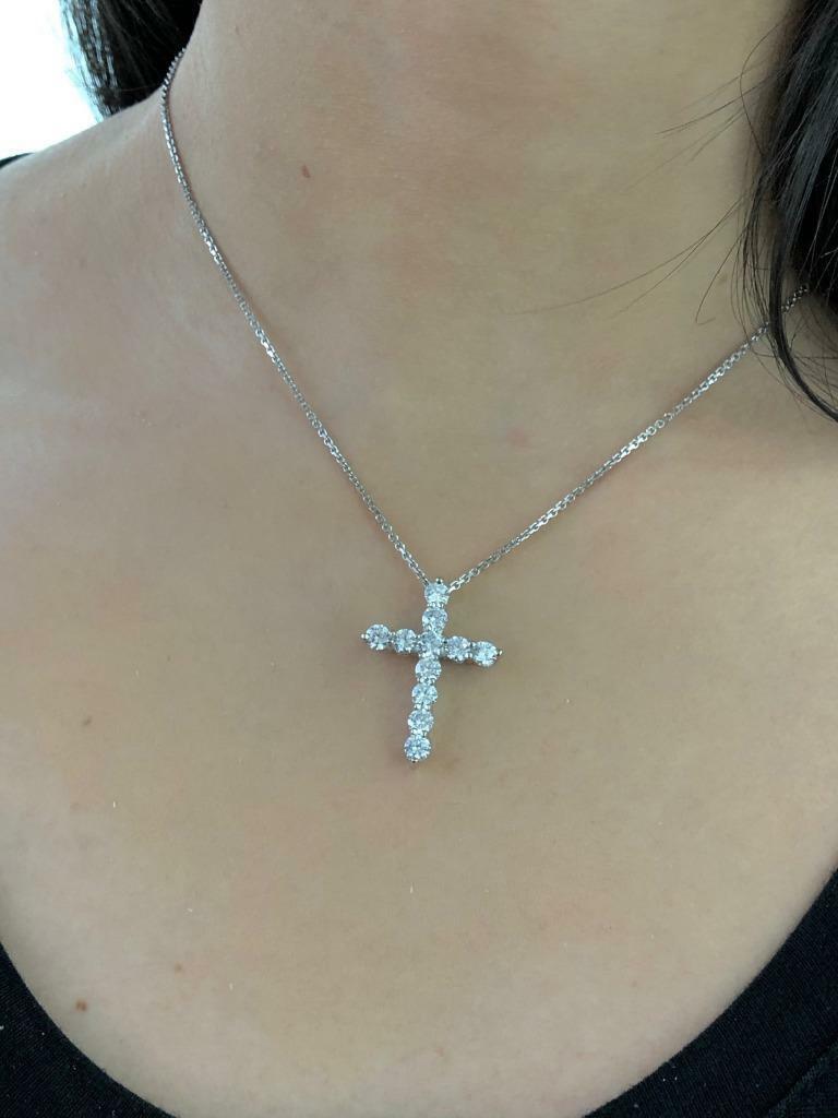 Platinum Sterling Silver Created White Sapphire Shared Prong Cross Necklace Gift Oryginalne, nowe wydanie