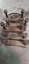 1970 350 Chevrolet 2 Bolt Main Caps Set With Bolts Good Used