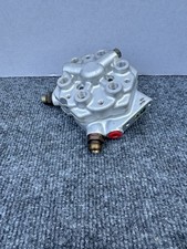 Reman Mercedes-benz 190e 260e 300e 1985-1995 Fuel Distributor 0 438 101 012