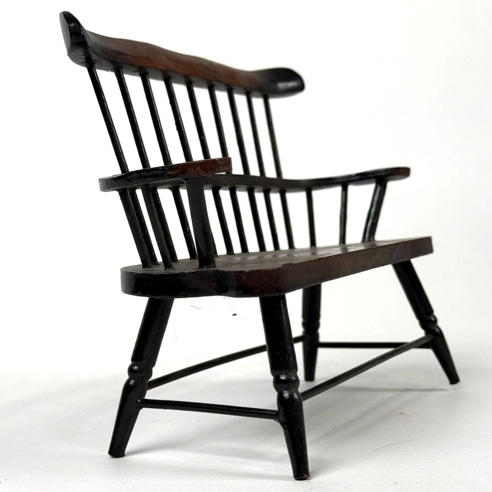 Banco de Colección Escala de Juego Miniatura Estilo Windsor Madera Marrón Husillo Casa de Muñecas Foto 3 de 4