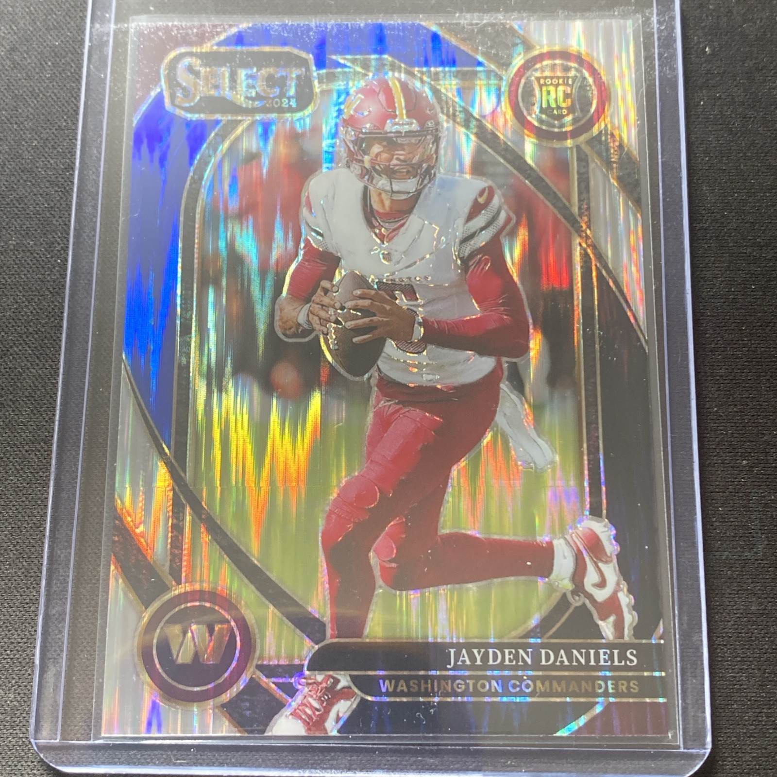 2024 Panini Select - Club Level Jayden Daniels #217 Red & Blue Shock Prizm (RC)