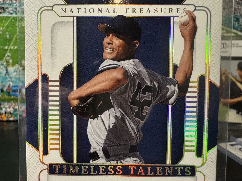 Panini National Treasures 2025 - Timeless Talents Signatures Mariano Rivera/10🔥 Foto 4 de 4