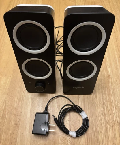 Logitech Z200 10W Multimedia Speakers - Black W/ White Trim - Tested & Work!