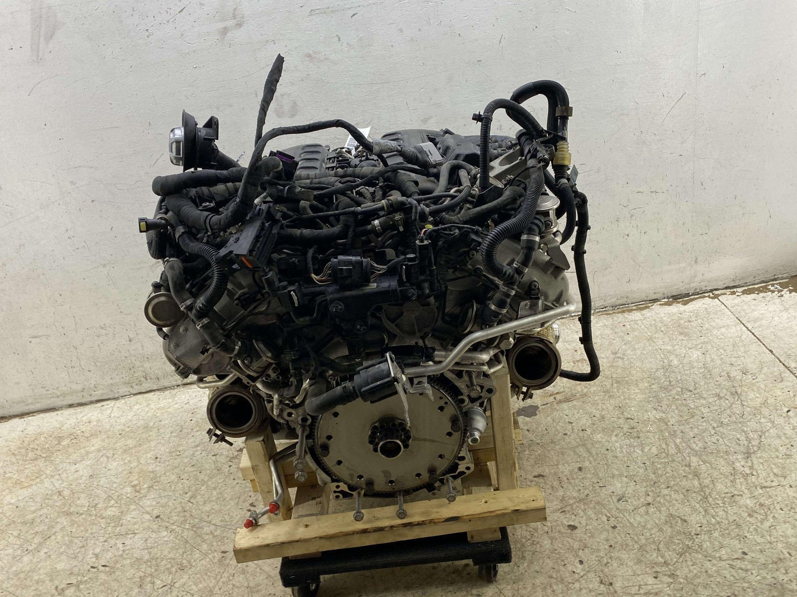 Bentley Bentayga 2015-2020 Motor P/N 36A973595Q