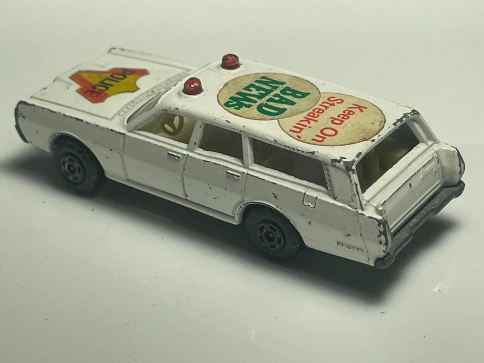 Matchbox Superfast Mercury Police Car Commuter Station Wagon Nice England #5 - Image 4 of 4