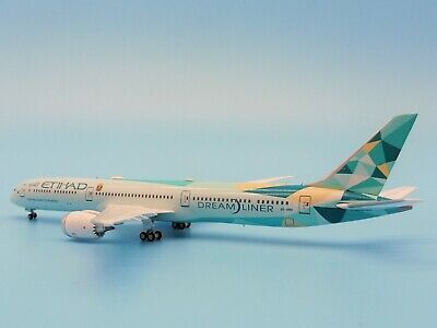 Etihad Airways Boeing 787-10 “Greenliner”–A6-BMH Herpa 613330-1/200 Snap Fit