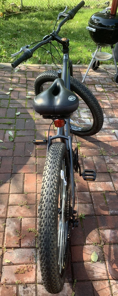 Bicicleta de montaña Mongoose Ardor 27,5”, neumático grueso de 7 velocidades - (SOLO RECOGIDA) Foto 3 de 4