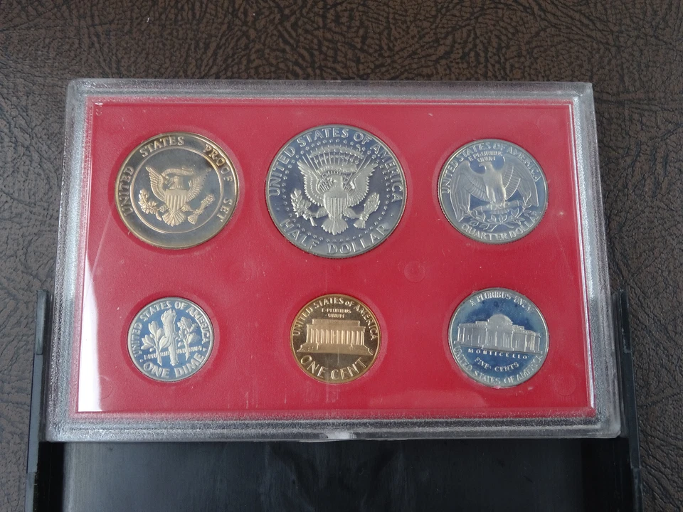 1982-S US Mint Proof Set 5 Coin Set OGP Original Government Packaging - Image 3 of 4