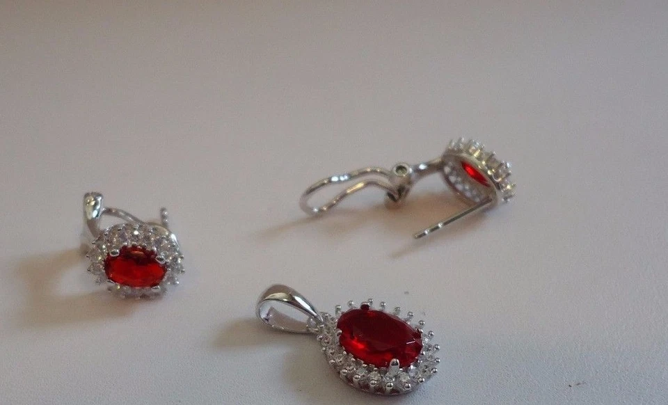  精美 925 纯银项链吊坠和耳环实验室钻石和红宝石 — 第 2/4 张图片