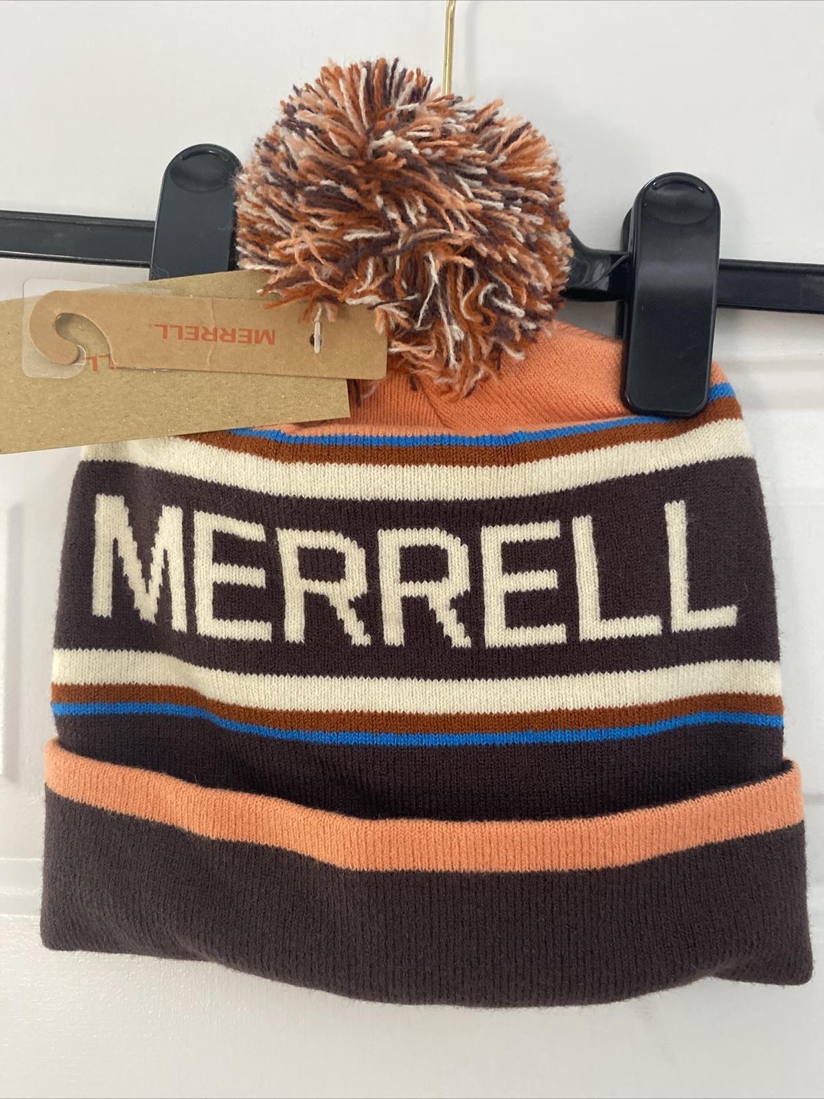 Cappello Merrell Unisex College Pom Beanie Burg Sunbaked Taglia unica Nuovo con etichette
