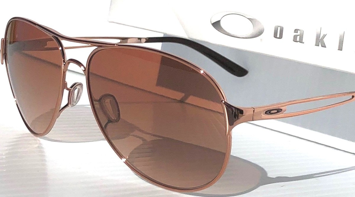 Sunheist Unisex Aviator Sunglasses in Matte Black/Brown + Rose Gold Polarized Aviators – SunHeist Eyewear main image 3