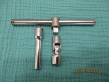 3 SNAP ON TOOLS 1 7/32 STM07 1/4 SOCKET 1 1/4 T HANDLE 1 3/8 TMU121 1/4 TO 3/8