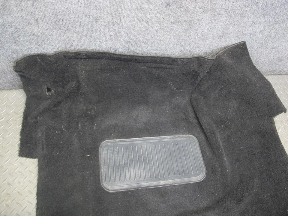 77-78 DATSUN S30 280Z 2+2 CONJUNTO DE 4 CAPAS DE CARPETE DE PISO DIANTEIRO E TRASEIRO FABRICANTE DE EQUIPAMENTO ORIGINAL - Imagem 4 de 4