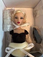 Tonner Moonlit Ball Deja Vu Tonner MDCC Le 100