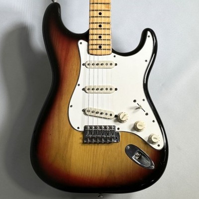 Fender 1974 Stratocaster Sunburst Maple Fingerboard Used Electric