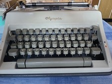 Schreibmaschine Olympia mit Koffer, 1 Farbband, gebrauchte Schreibmaschine, 