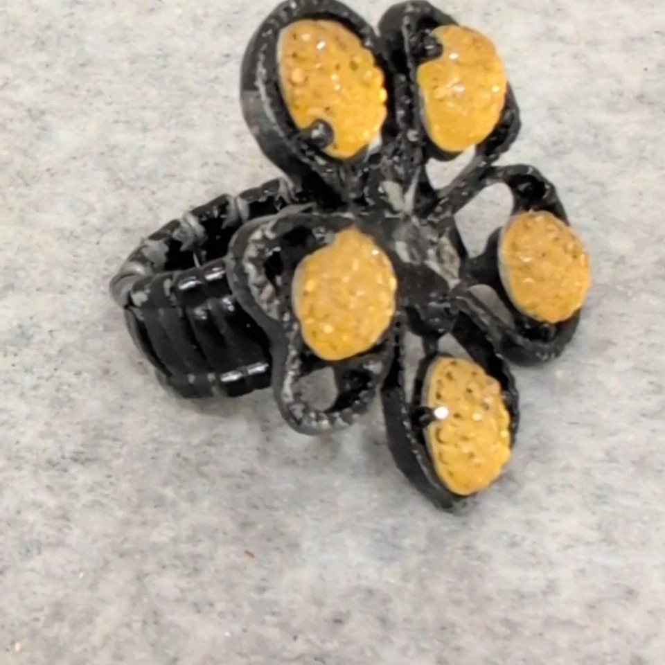Anillo Flor Negro De Colección con Estrás Amarillo Banda Ajustable Para Mujer Declaración Foto 4 de 4