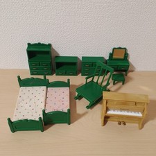 Sylvanian Families Calico Critters Vintage Green Furniture  Logo Piano Set