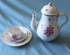 HEREND Kaffeekanne Teekanne plus Gedeck Apponyi Purpur Chinese Bouquet Raspberry