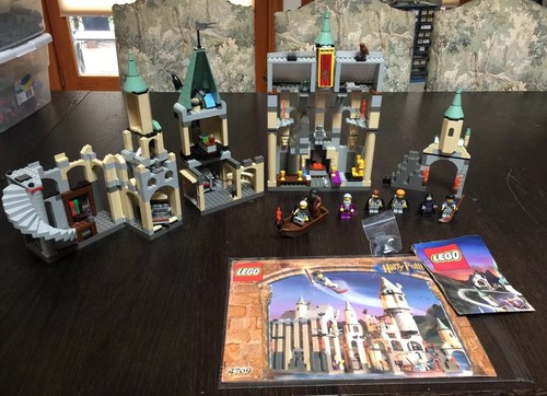 LEGO 4709 Harry Potter Hogwarts Castle 