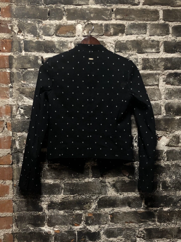 Blazer ajustado de un botón estampado diamante Armani Exchange A|X para mujer 0 Foto 2 de 4