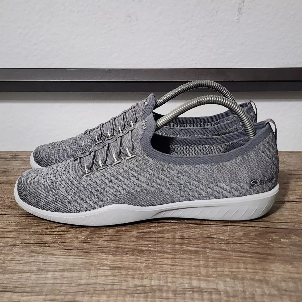 Skechers shoes 2024 size 9