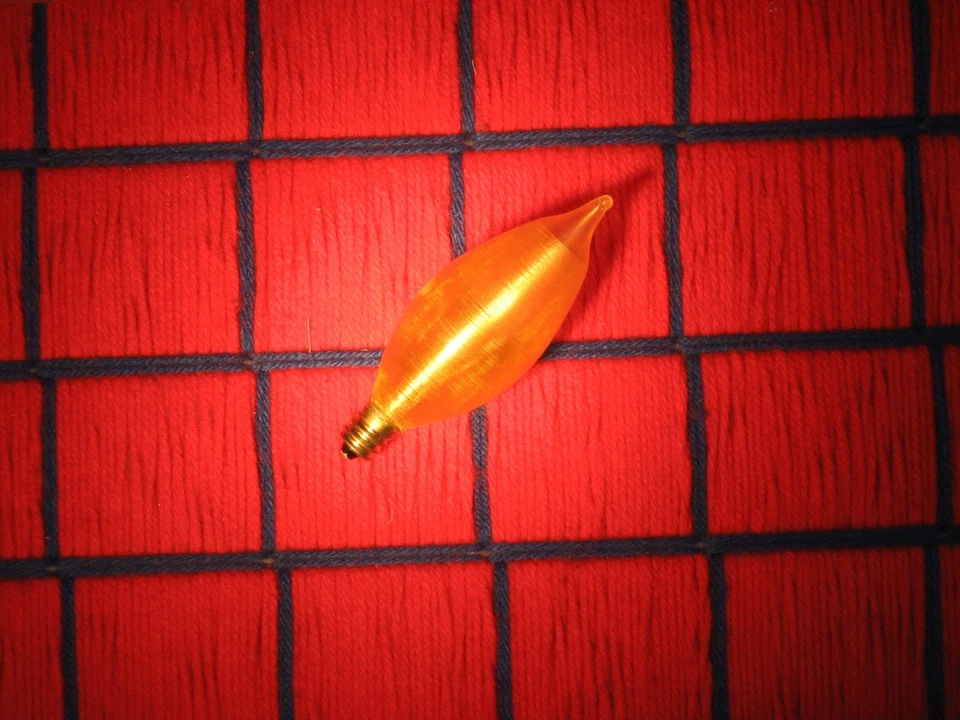 4 new 60w SPUN GLOW AMBER gold FLAME LIGHT bulb spunglo C11 glowescent E12    - Image 3 of 4