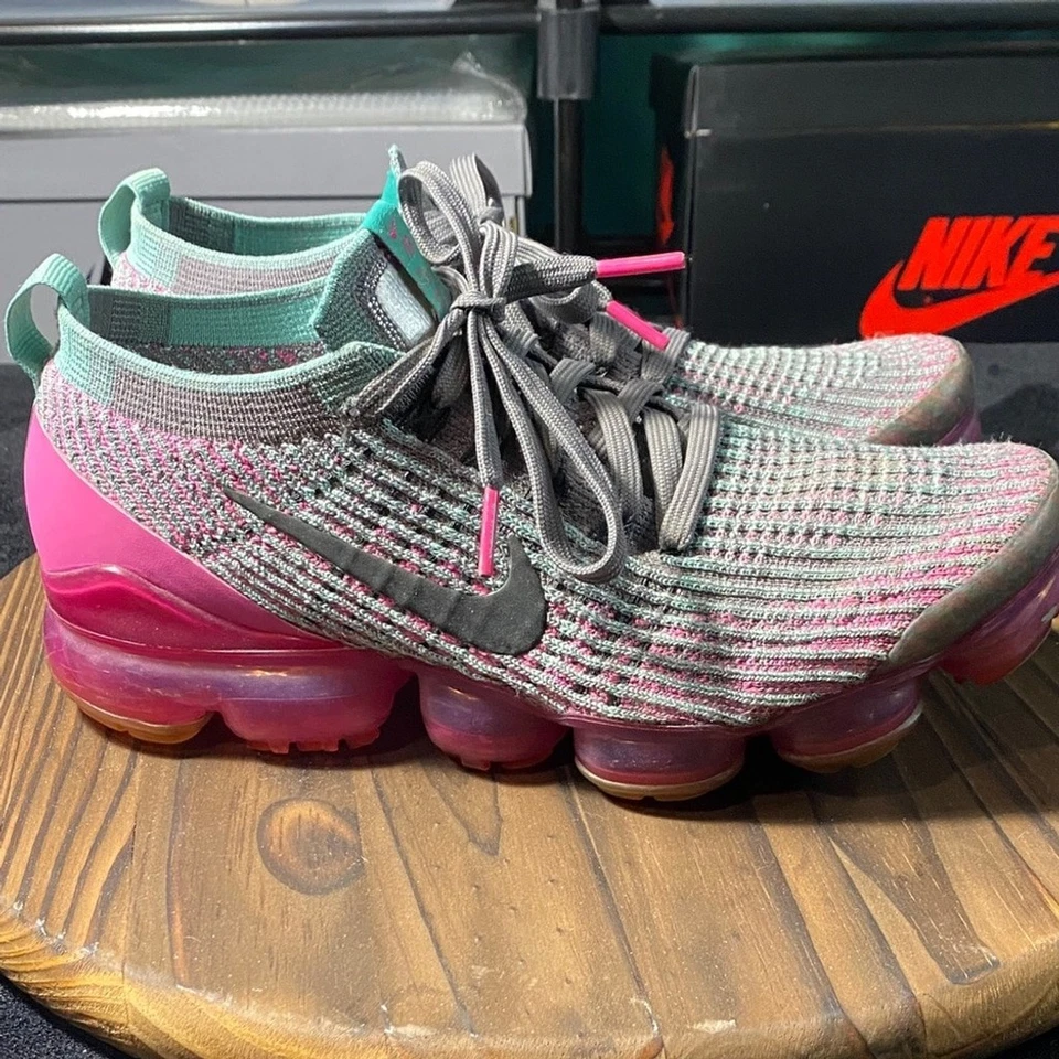 Nike Mujer Gris y Rosa Vapormax Talla 9 Foto 3 de 4