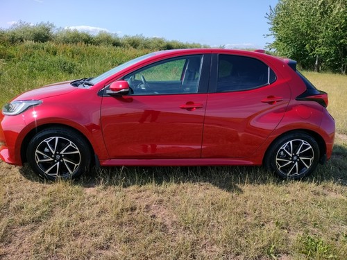 2022 Toyota Yaris 1.5 Hybrid , Only 1,600 Miles,1 OWNER, Immaculate! - Picture 12 of 18