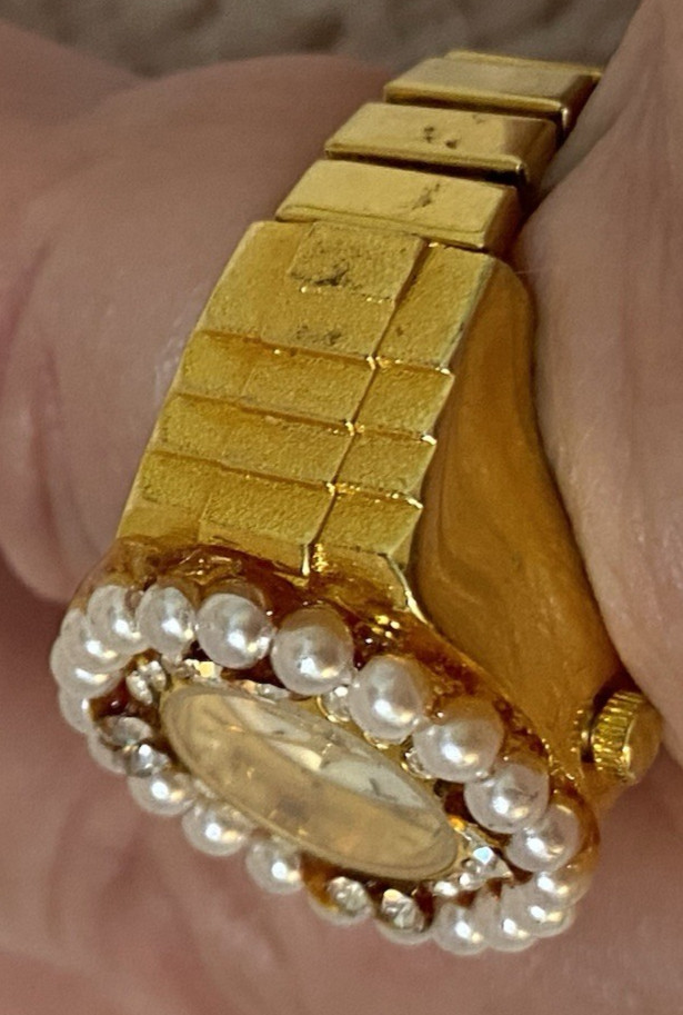 Digits Ring Watch View 4