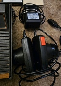 Atari 2600 4-Switch Woodgrain Console 6 Joysticks/Paddles 17 Games Bundle Tested