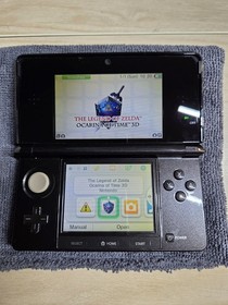 Nintendo 3DS with original box - Cosmo Black - For Repair Tested and Working