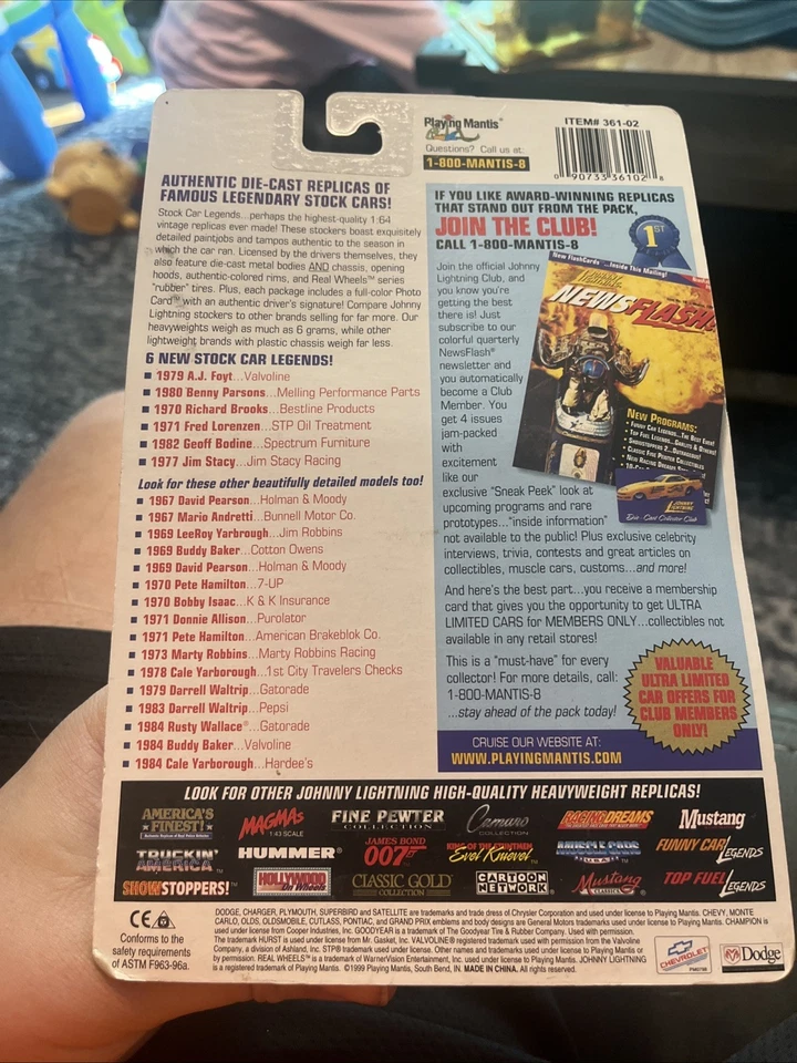 Johnny Lightning Stock Car Legends Neil Bonnett #5 Dodge Charger 1:64 Foto 4 de 4